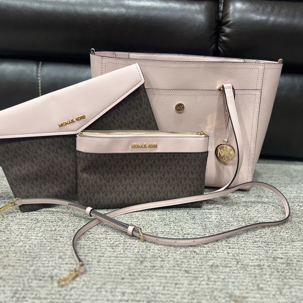 Michael kors set